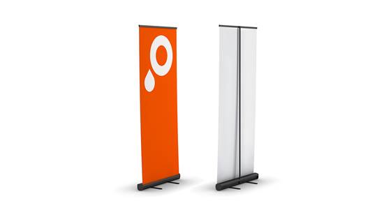 Roll up banners classic black polyester folie samen