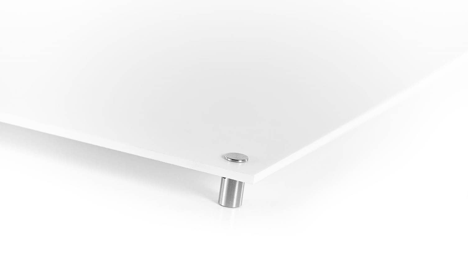 Reclameborden met afstandsstuk en boorgaten